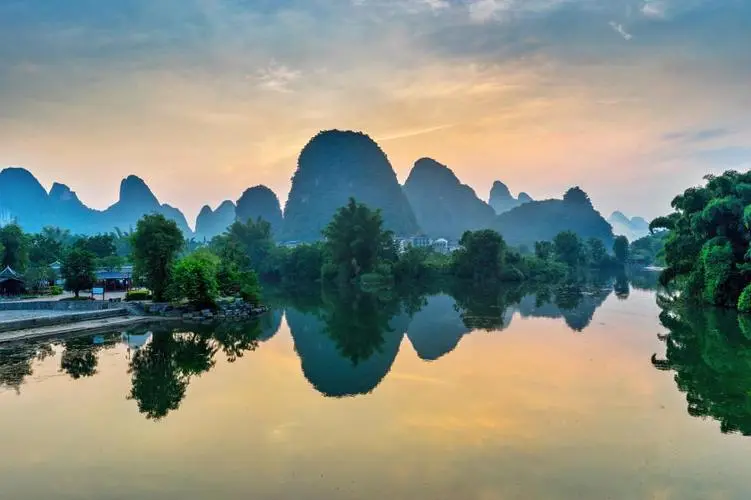 高端智慧工厂精密